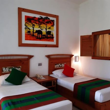 The Oasis Beach Resort Hambantota Εξωτερικό φωτογραφία